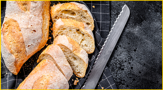 El pan Baguette, crujiente bastón de la panadería francesa